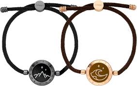 TOTWOO Partnerarmbänder: Liebe in Berührung
